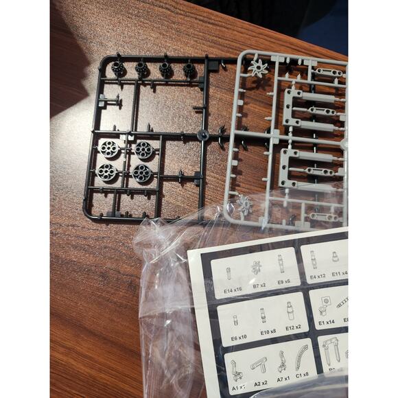 13 in 1 Solar Robot Kit - Picture 14 of 15